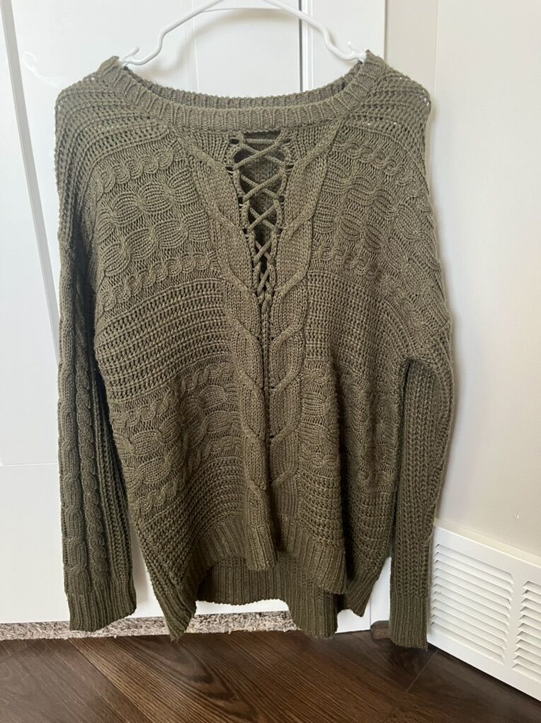 Women's Green Sweater