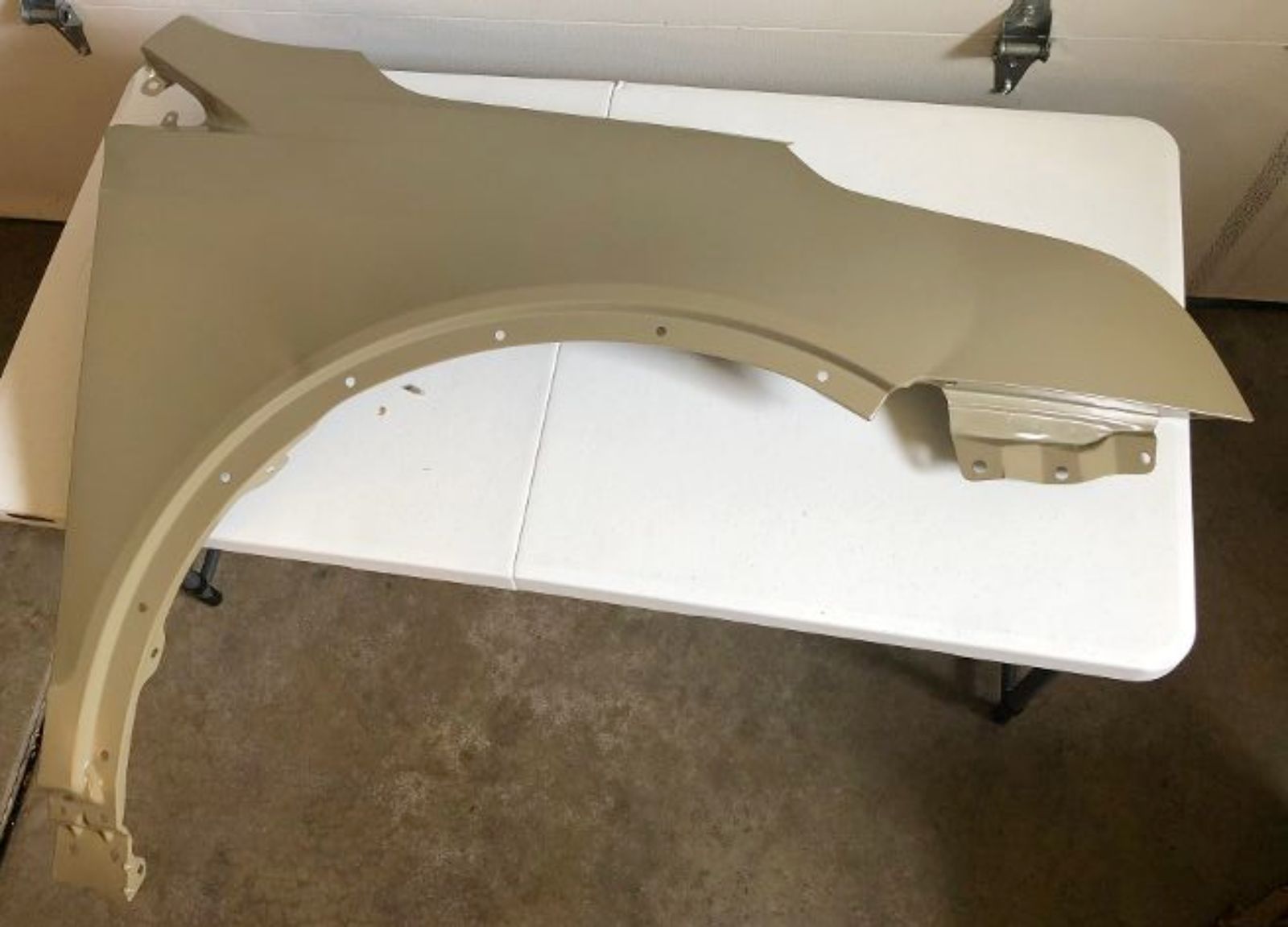 New 2017-2026 Cadillac XT5 Fender - Front Right Passenger Side (ER1012-R)