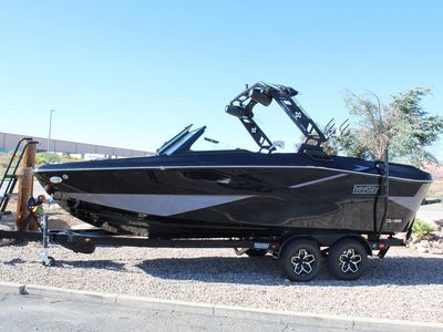 2026 Heyday Wake Boats H22