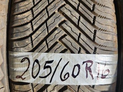 205/60r16 michelin crossclimate2