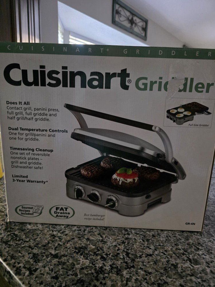 Cuisinart 5 in 1 Griddler new in box $125