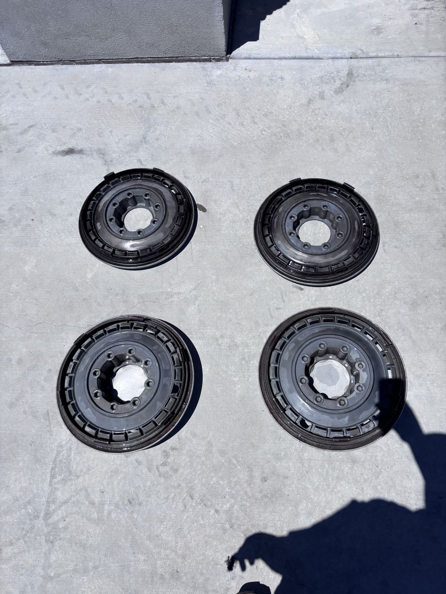 Main image 6