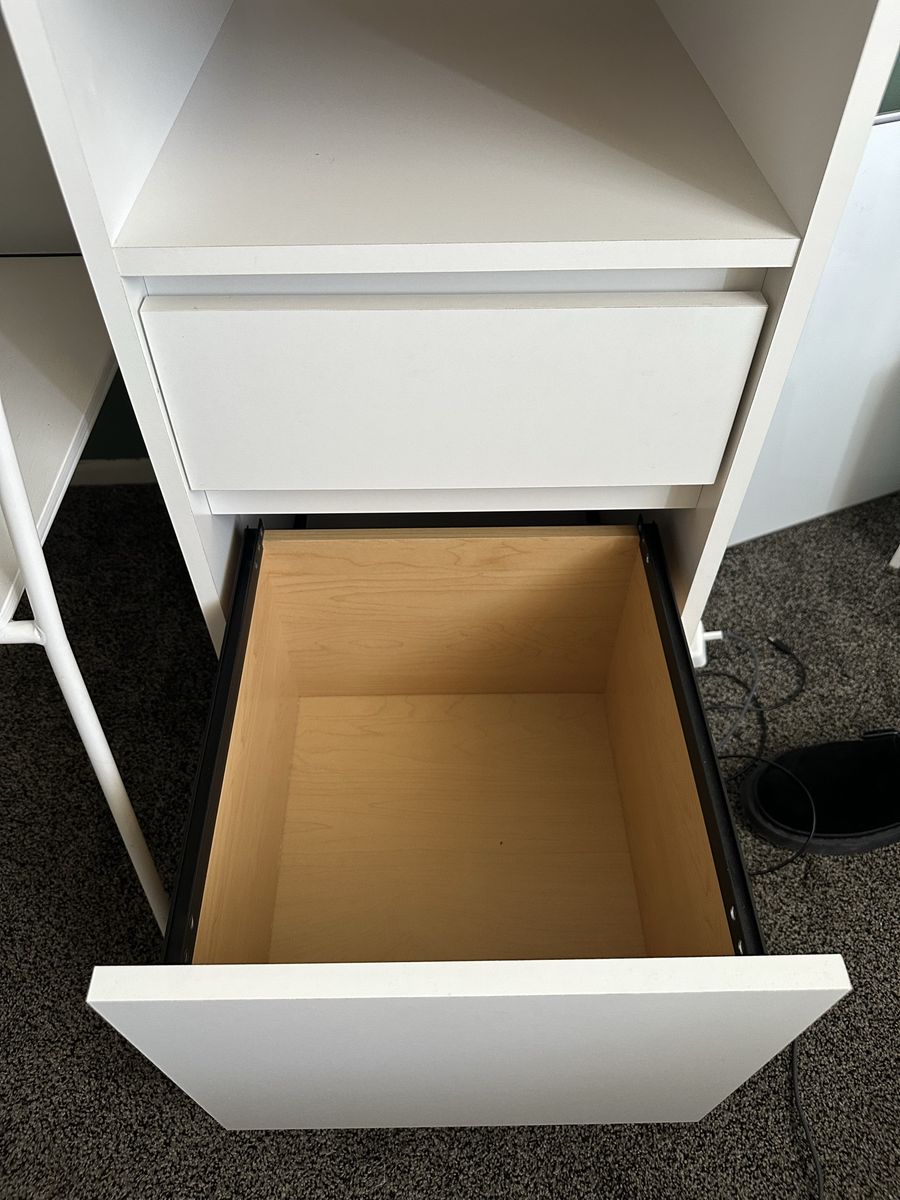 Main image 3