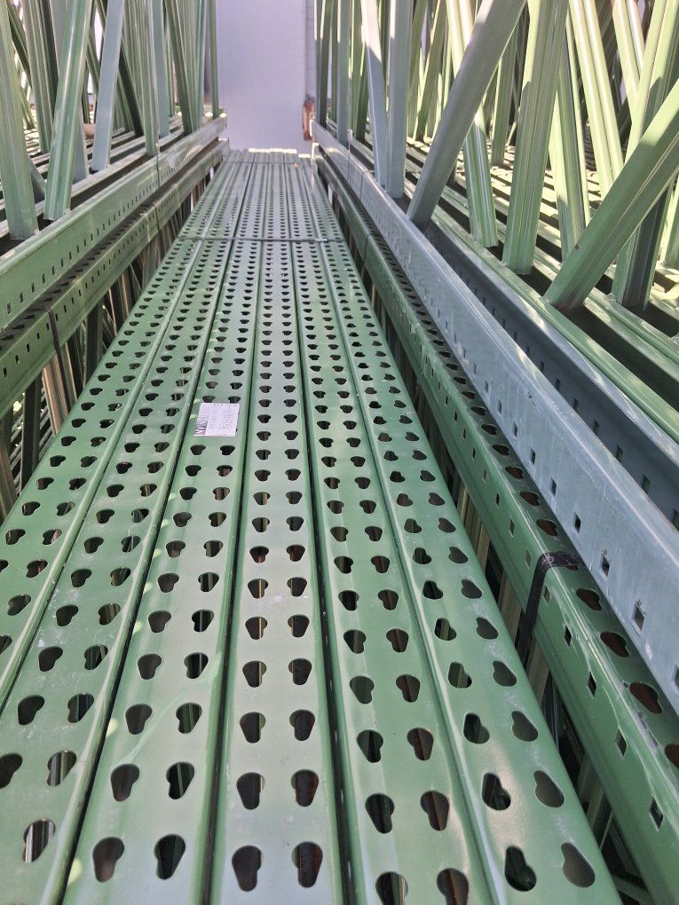 PALLET RACKS