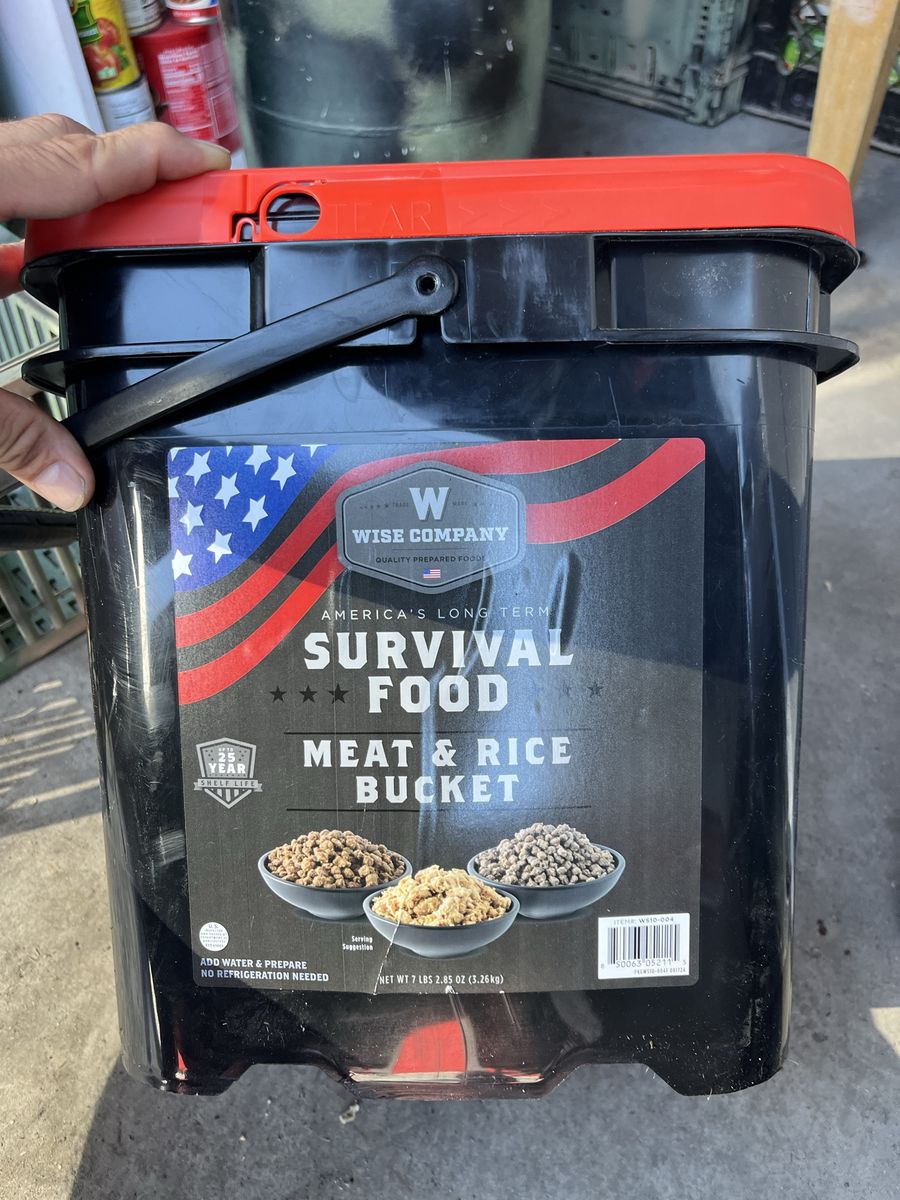 Camping/Backpacking/Survival  8 meals.  Wise Company Long Term Survival Food Meat & Rice Bucket - 7 lbs 2.85 oz