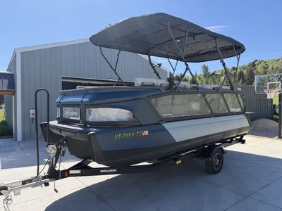 Very Low Hour 2025 Sea Doo Switch Limited 21’