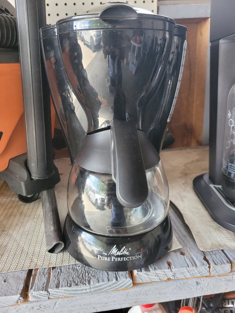Melitta Pure Perfection Drip Coffee Maker with Glass Carafe - Black