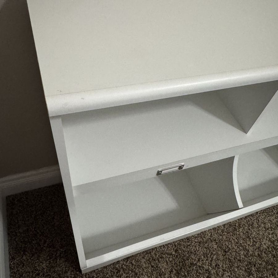 Main image 6