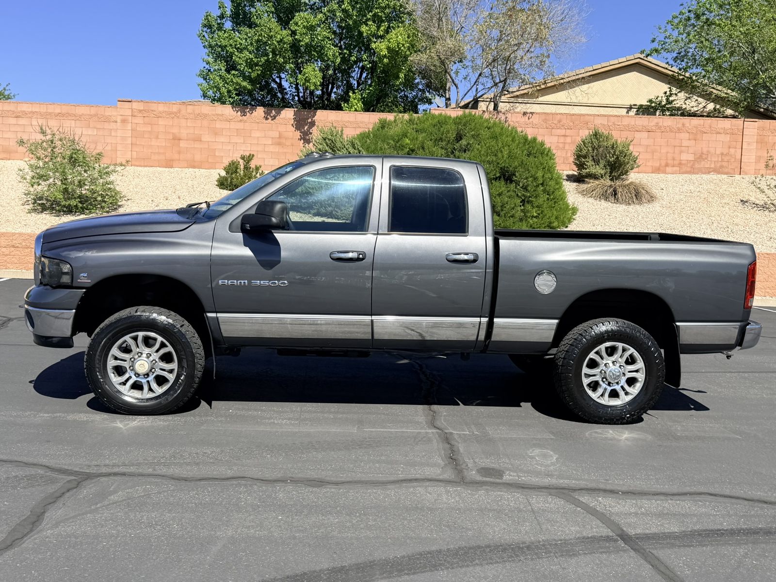 2004 Dodge Ram 3500 Laramie
