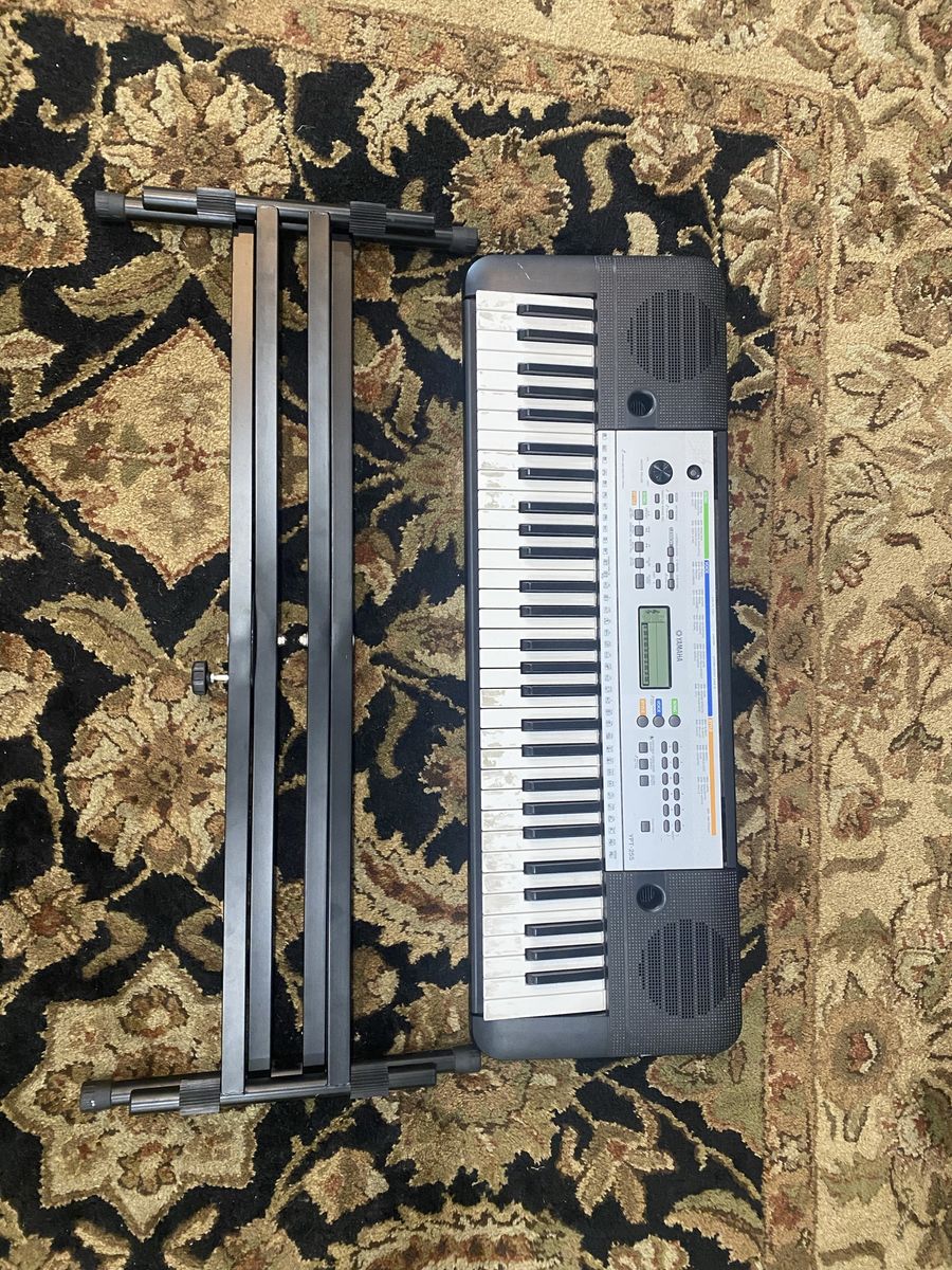 Yamaha Piano Electric Keyboard