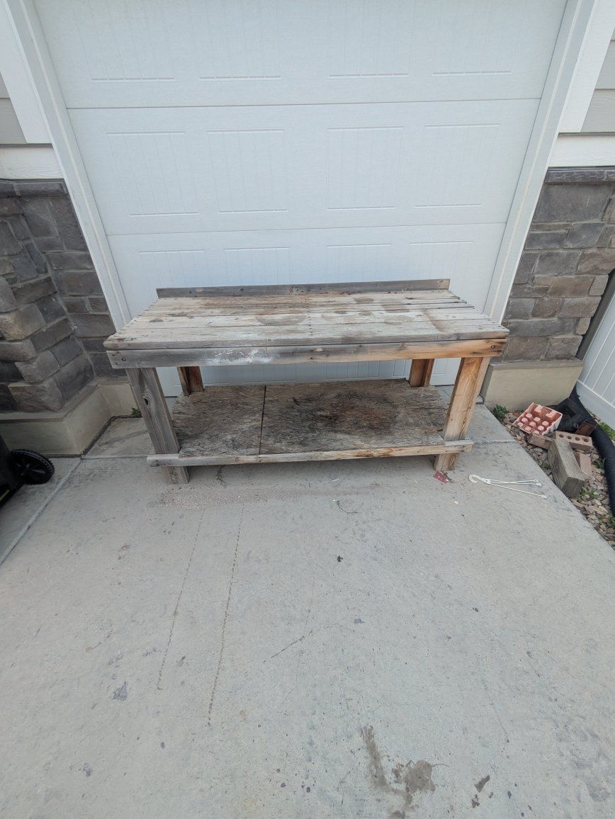 FREE Wooden Workbench - Garage/Workshop Utility Table