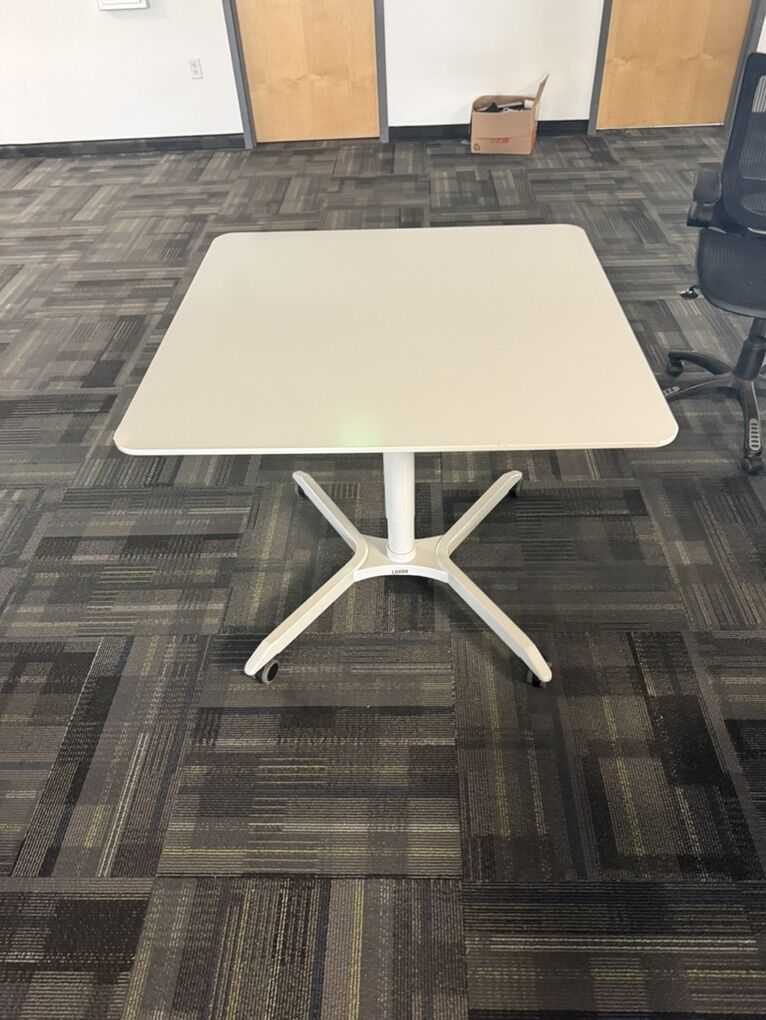 Square 36x36 Table