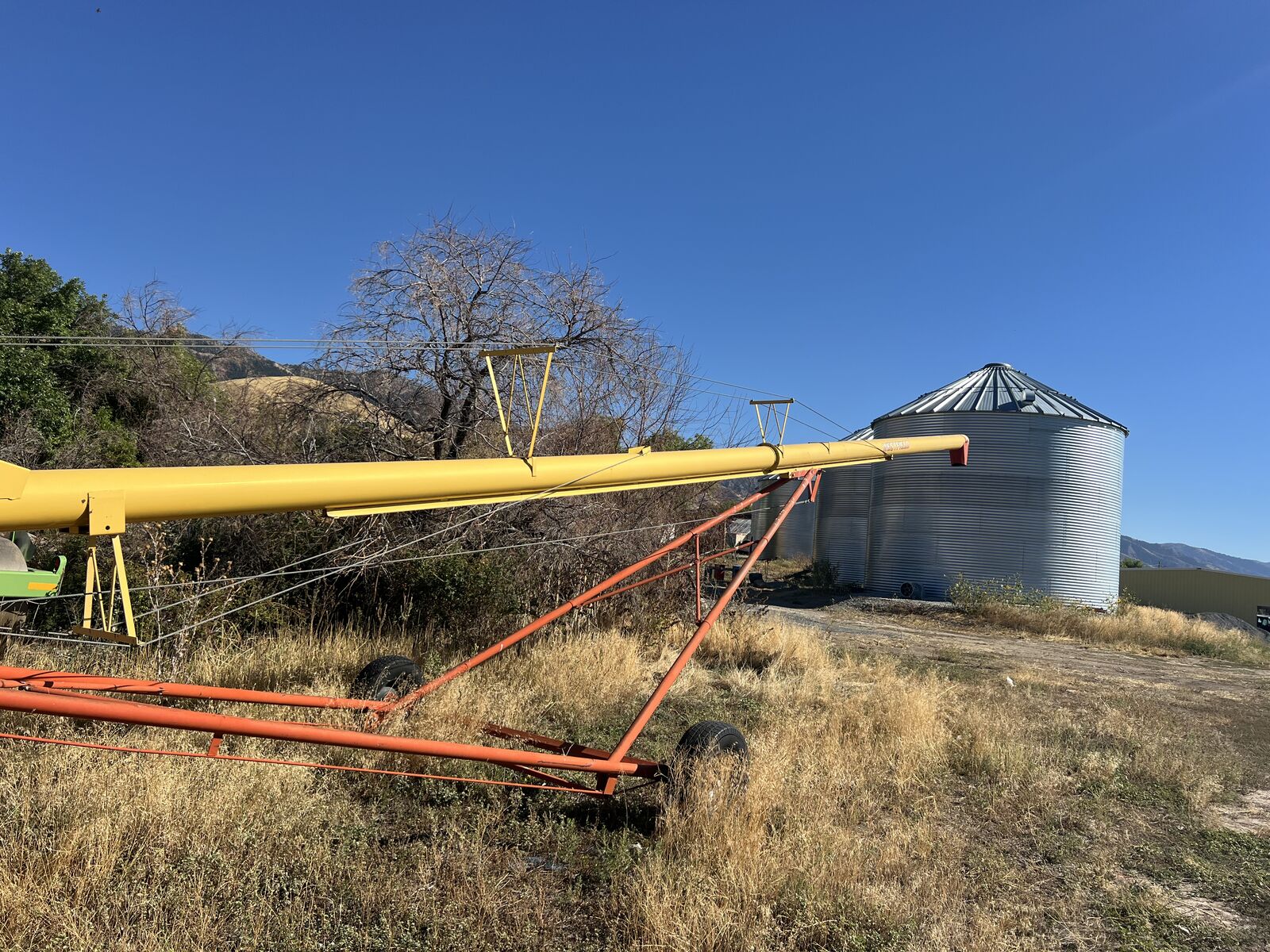 Westfield Hopper trailer Auger 71 feet 10"