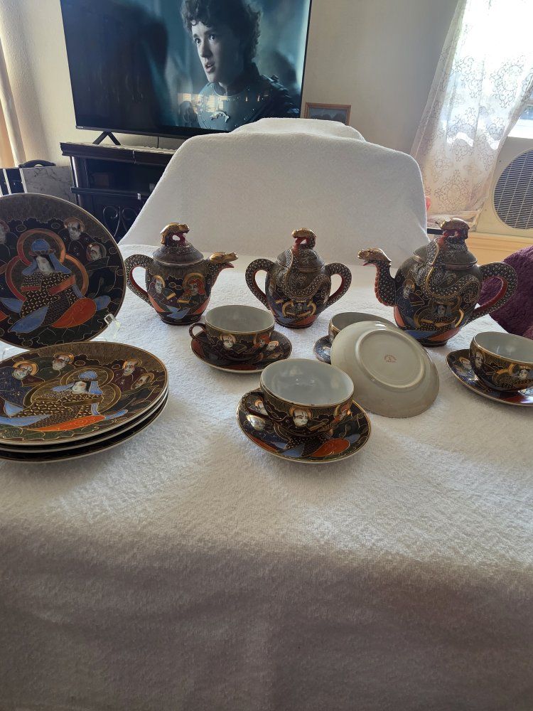 Vintage Hand-Painted Japan Dragonware Moriage Tea Set - Teapots, Cups & Saucers, Plates