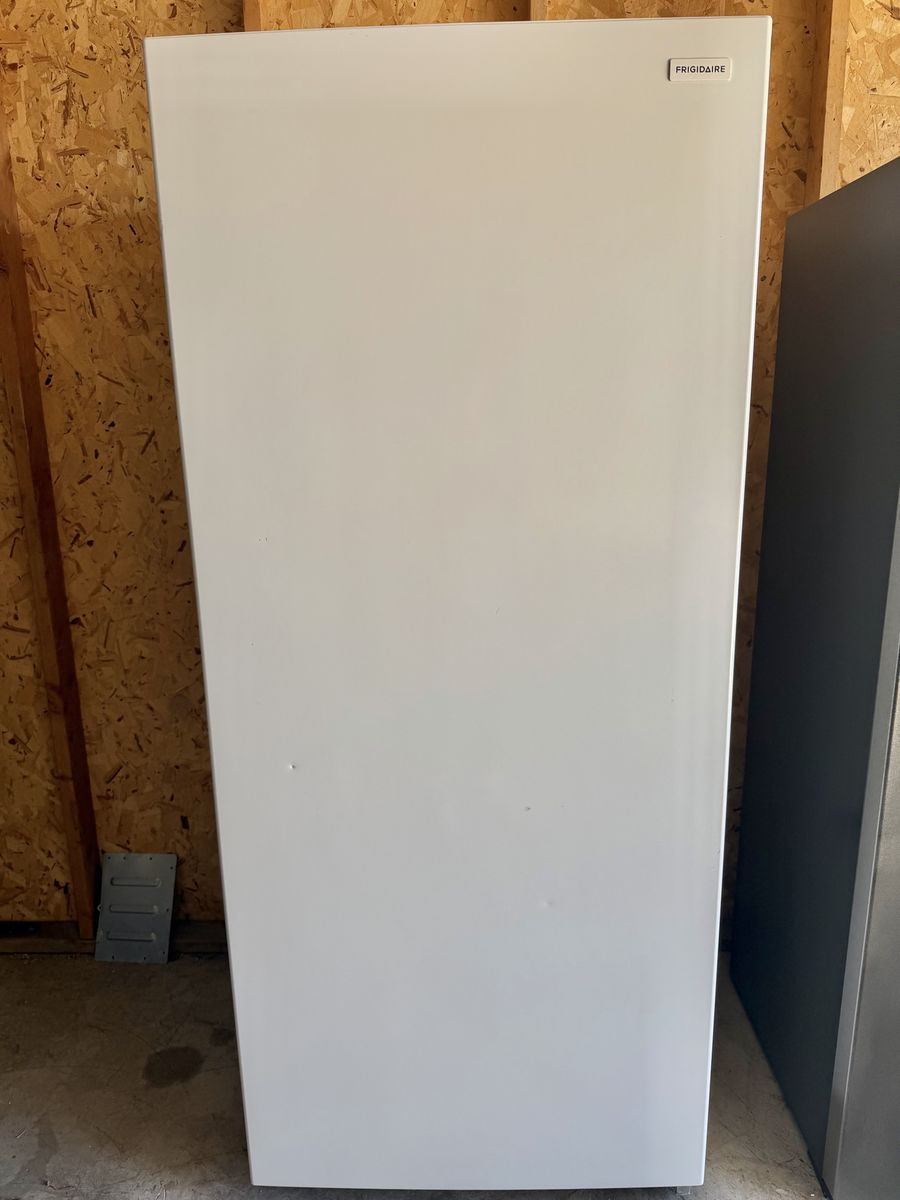 Frigidarie Fridge/freezer