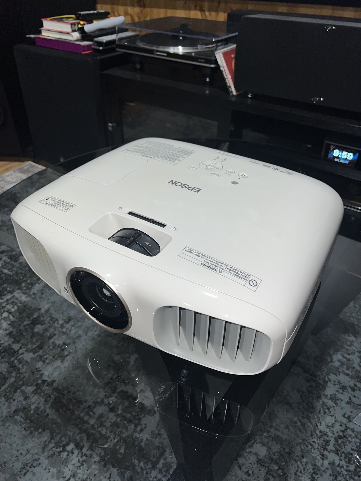 ️ Epson PowerLite Home Cinema 3020 Projector – Used, Excellent Condition ️