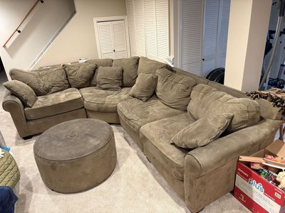 Green Sectional Couch And Ottoman