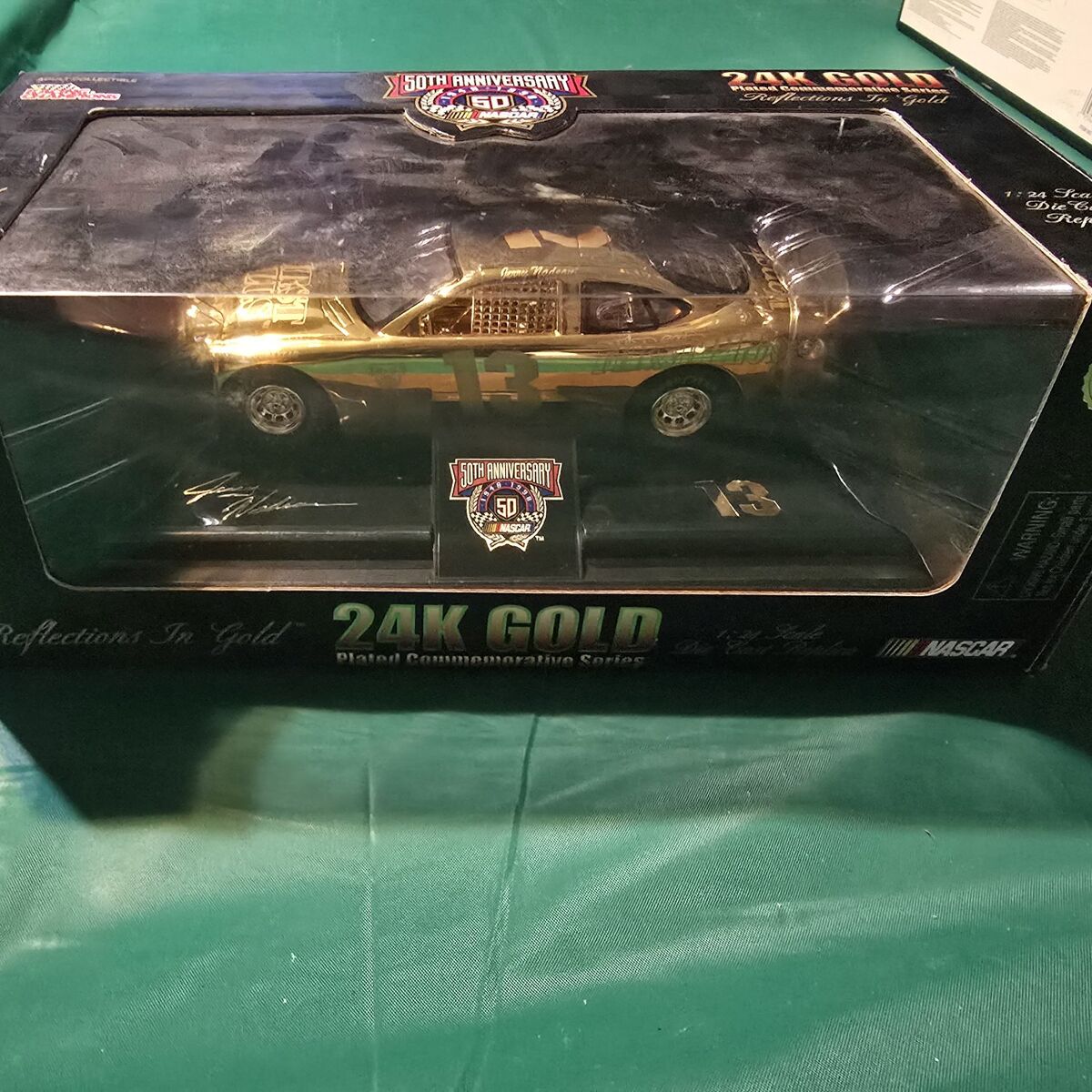 gold Nascar #13