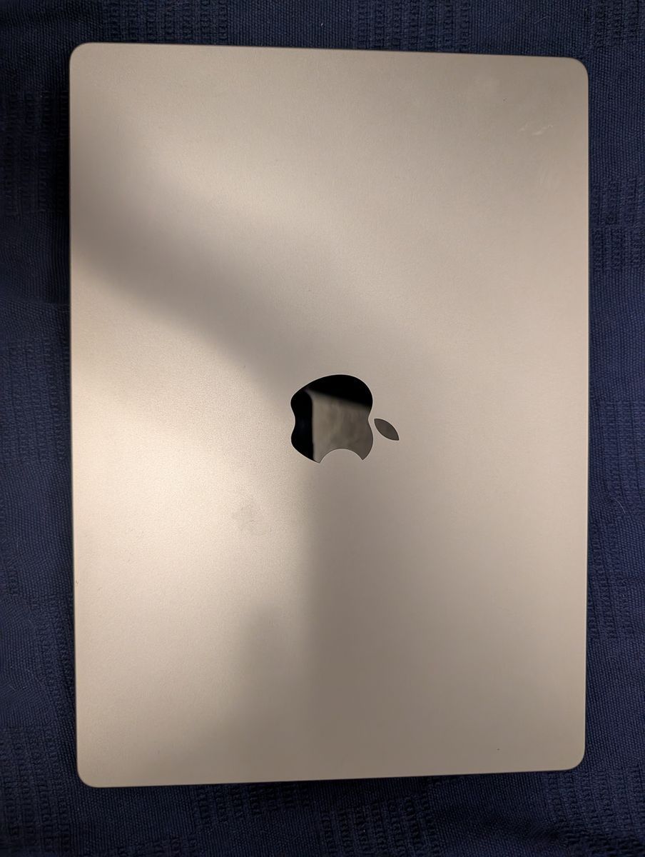 2023 14" M2 Macbook Pro, 10 core, 32gb ram, 1tb SSD