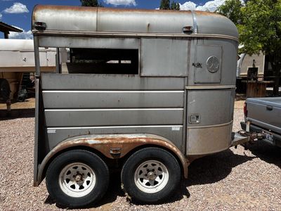 1991 CM 2 Horse, Bumper Pull Horse Trailer