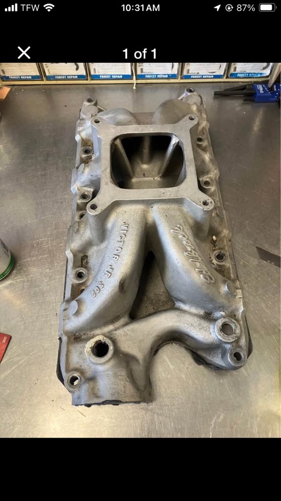 Edelbrock Victor Jr 302 Intake