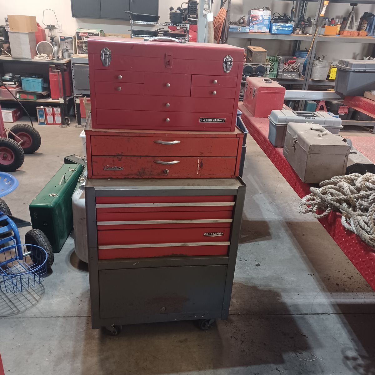 Rollaway toolbox