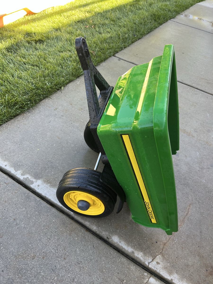 John Deere kids toy trailer as is.