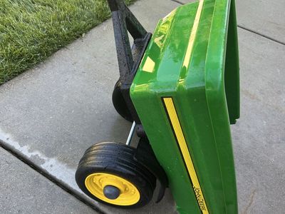 John Deere kids toy trailer as is.
