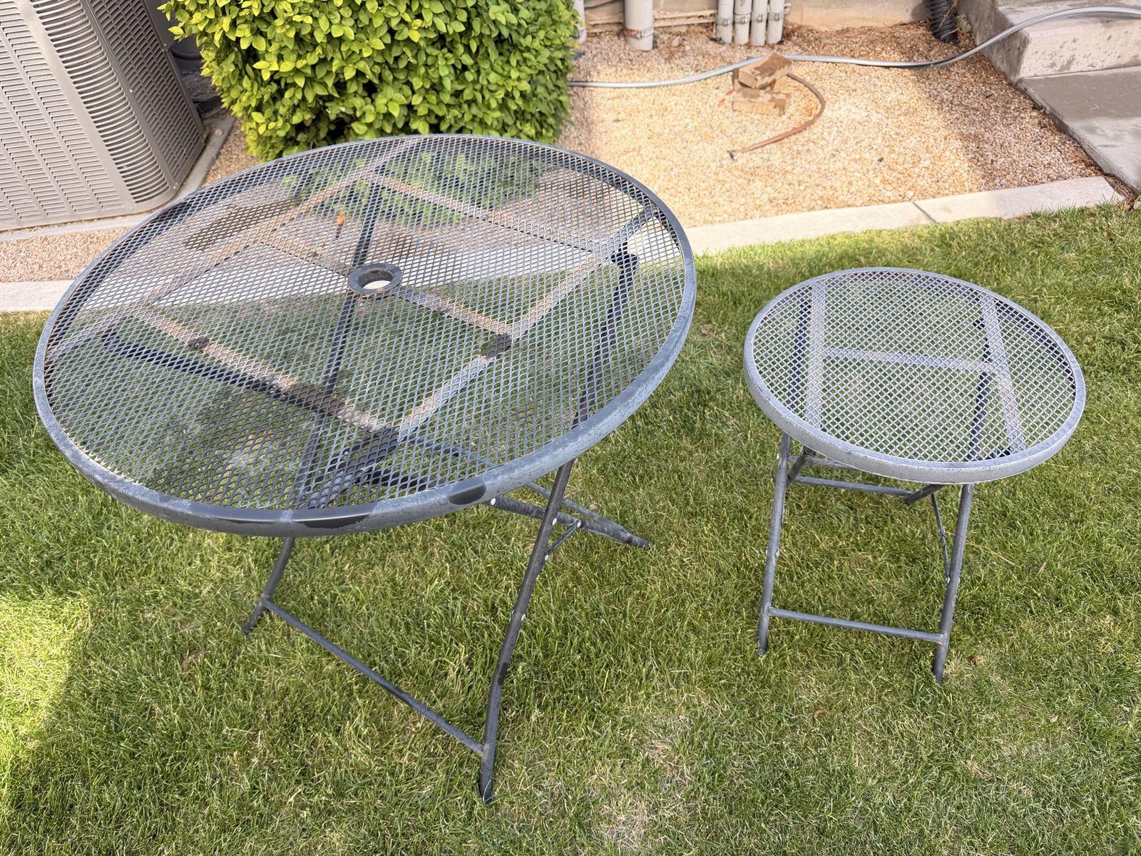 Free Outdoor Tables