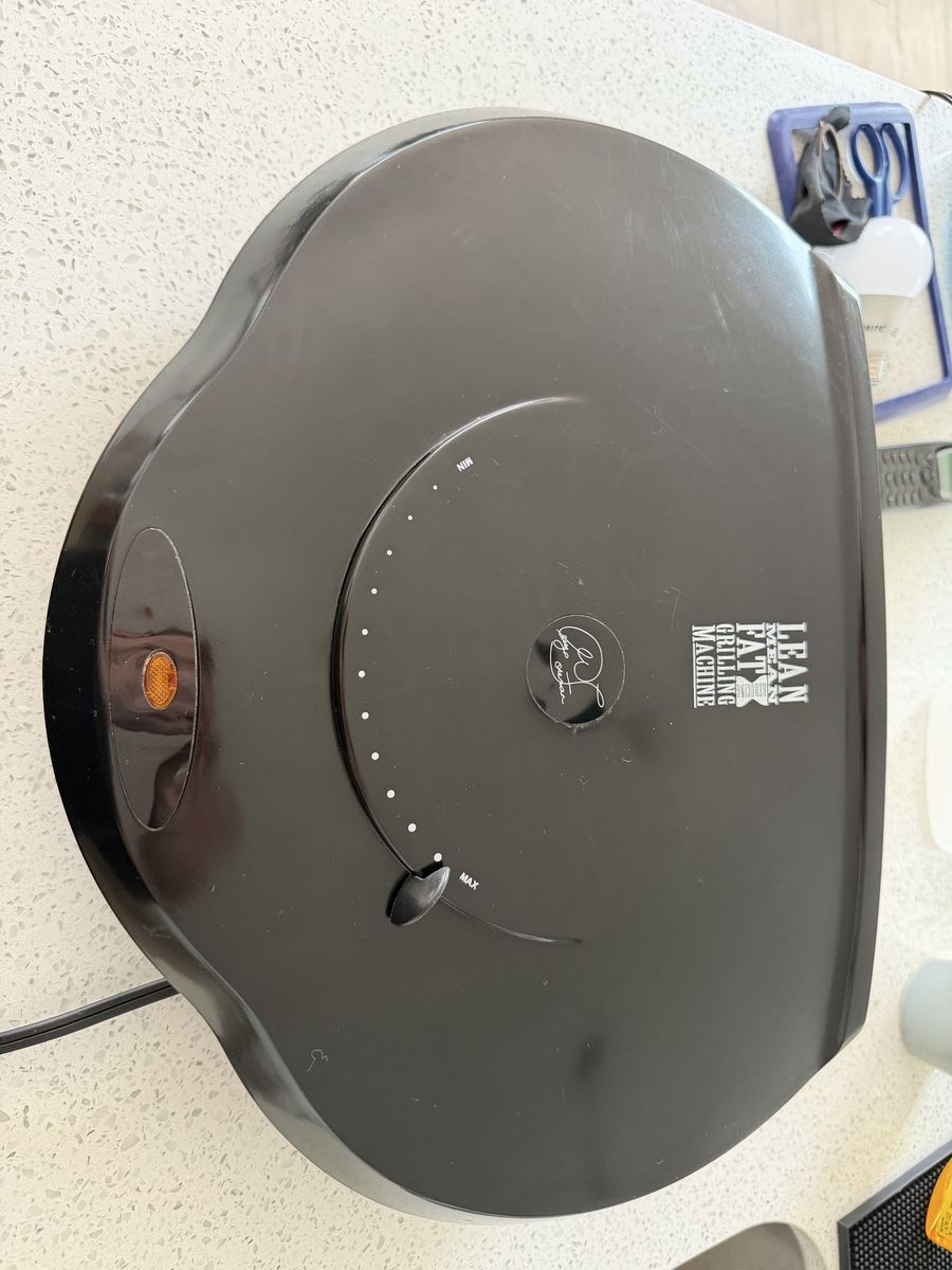Electric grill