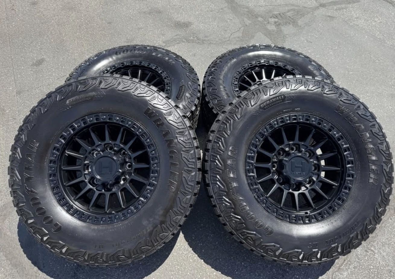 New Hostile H137 8x170 LT305/70r18 Goodyear Ford 8