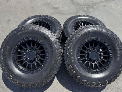 New Hostile H137 8x170 LT305/70r18 Goodyear Ford 8