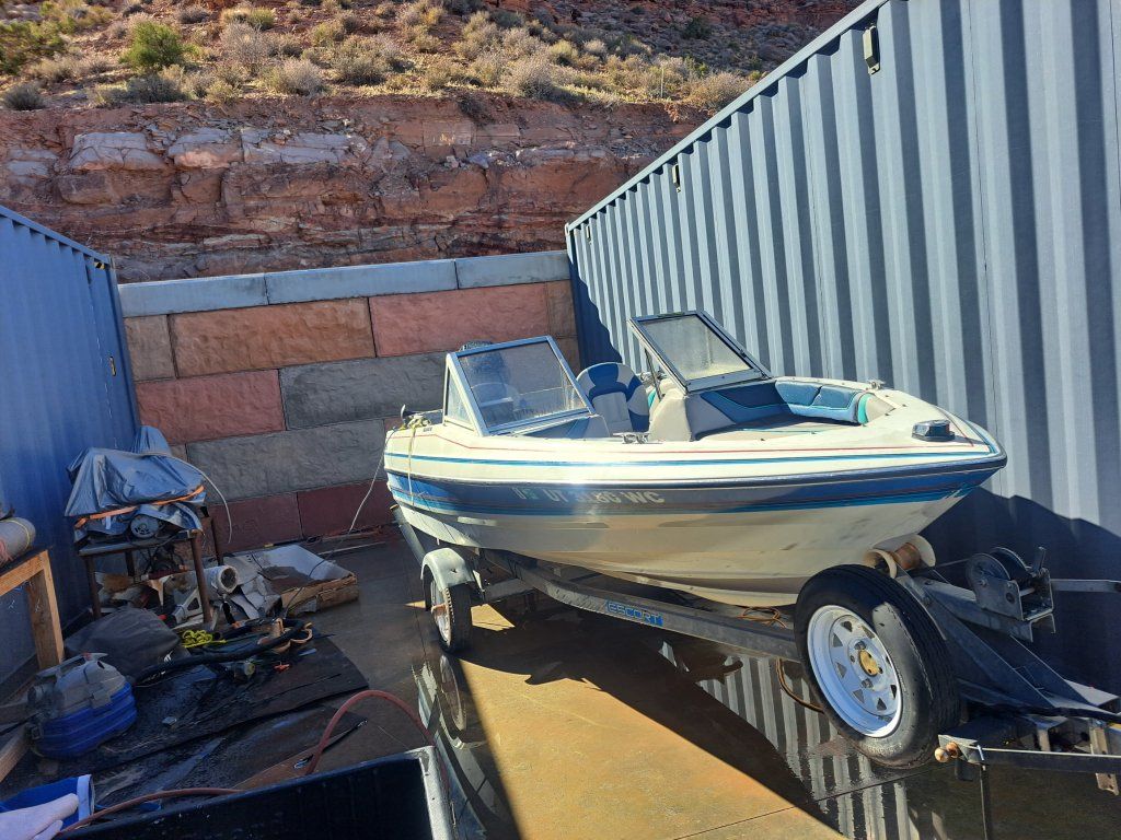Bayliner Boat
