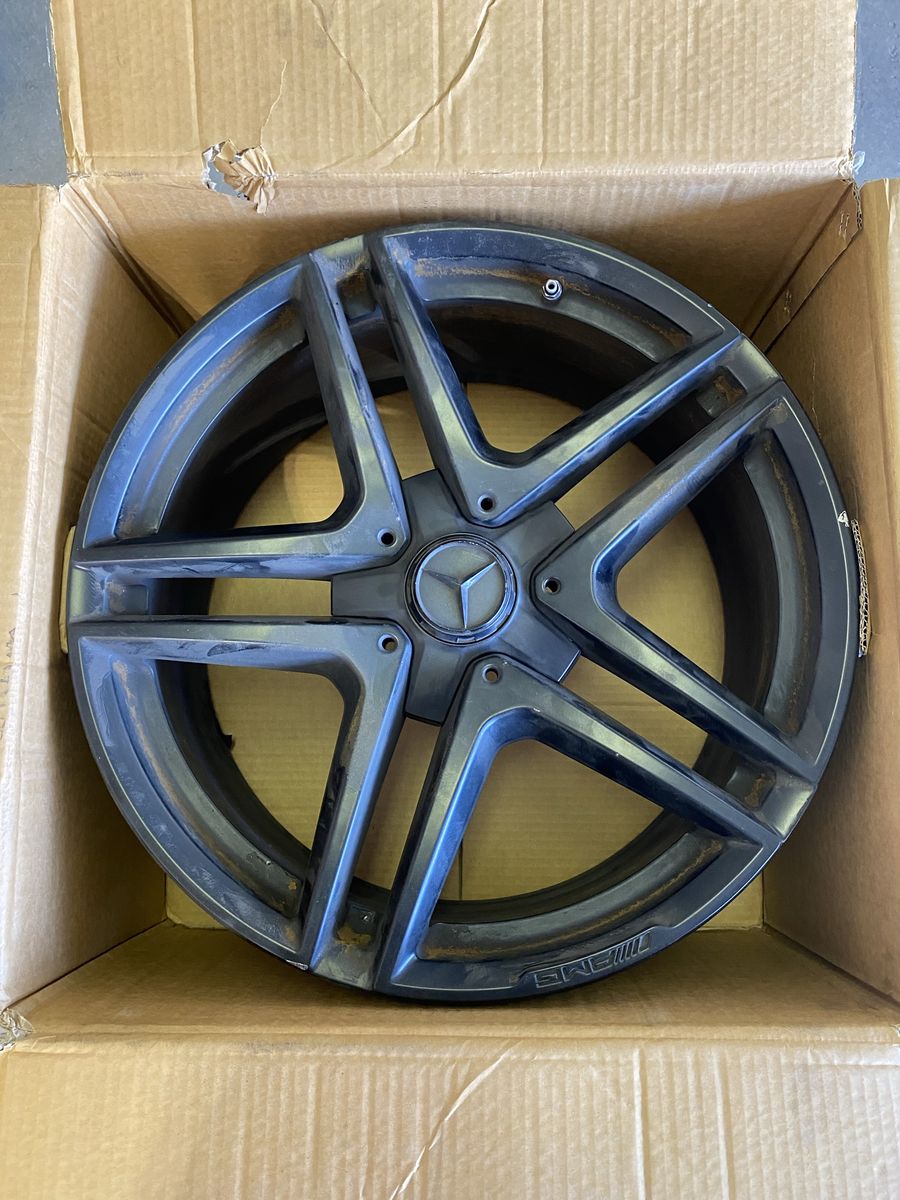 19” OEM Mercedes-Benz E63 S AMG Front Wheel  W212 Rim TPMS Included A2124010800