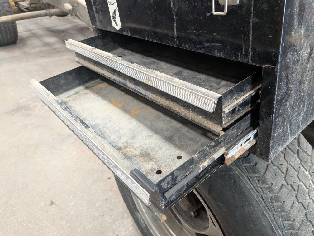 Main image 3