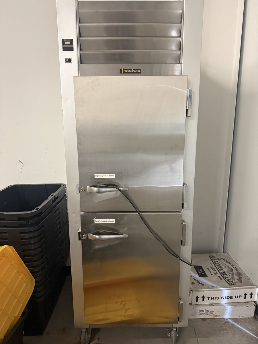 Freezer Upright Two Door