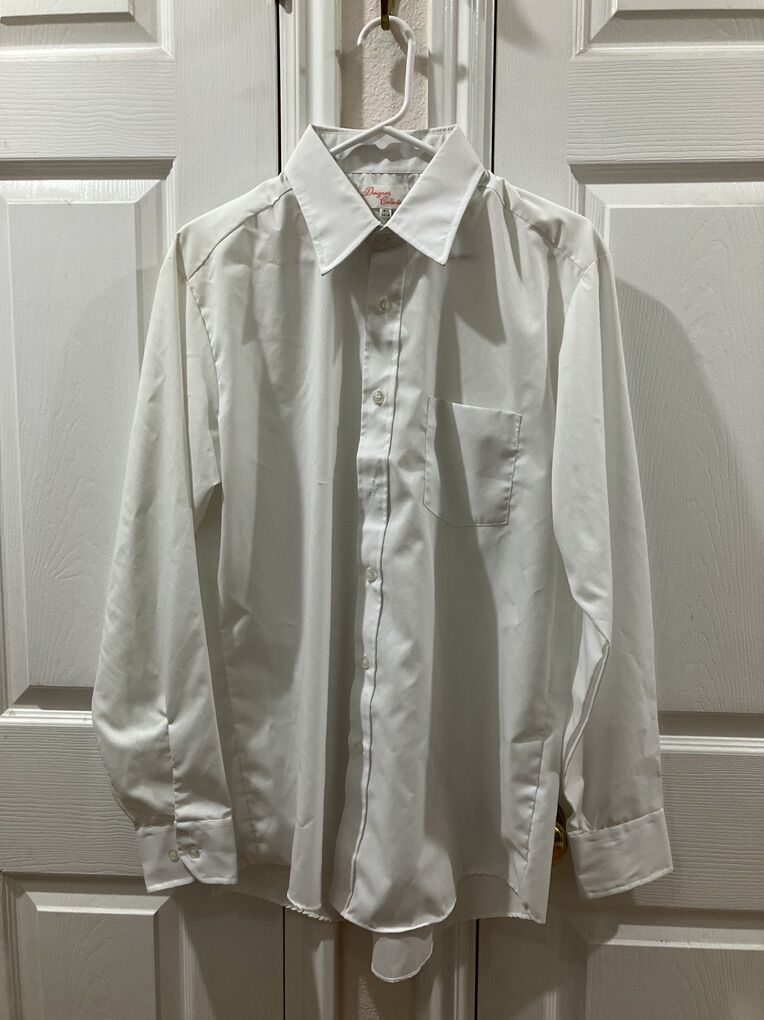 White Button Up Cotton/Polyester Dress Shirt