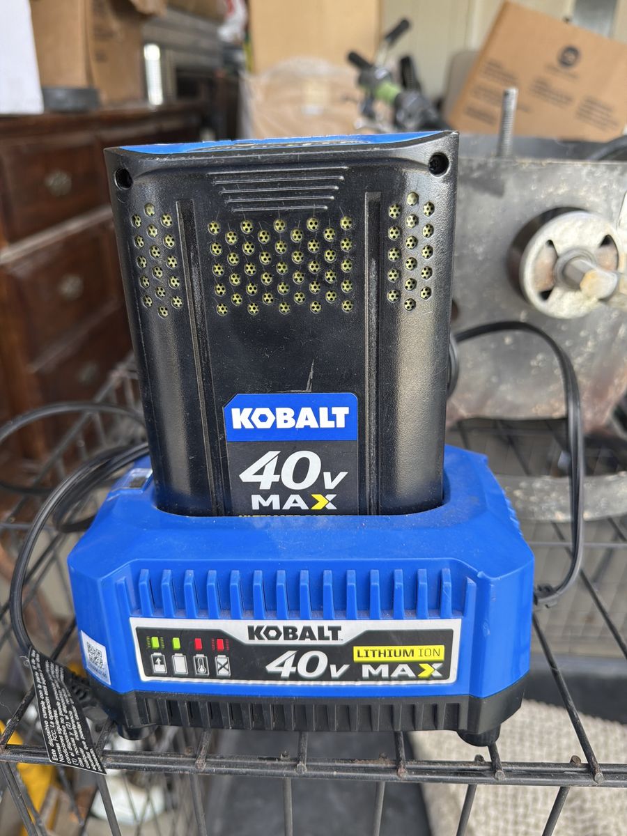 Kobalt 40v lithium ion battery and charger
