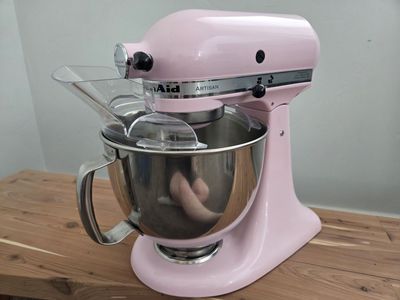 KitchenAid Artisan Series Stand Mixer (PINK) & Attachments