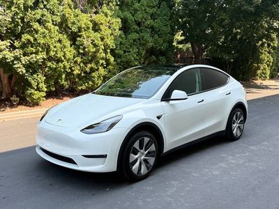 2023 Tesla Model Y Long Range