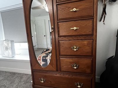 Queen bedroom set