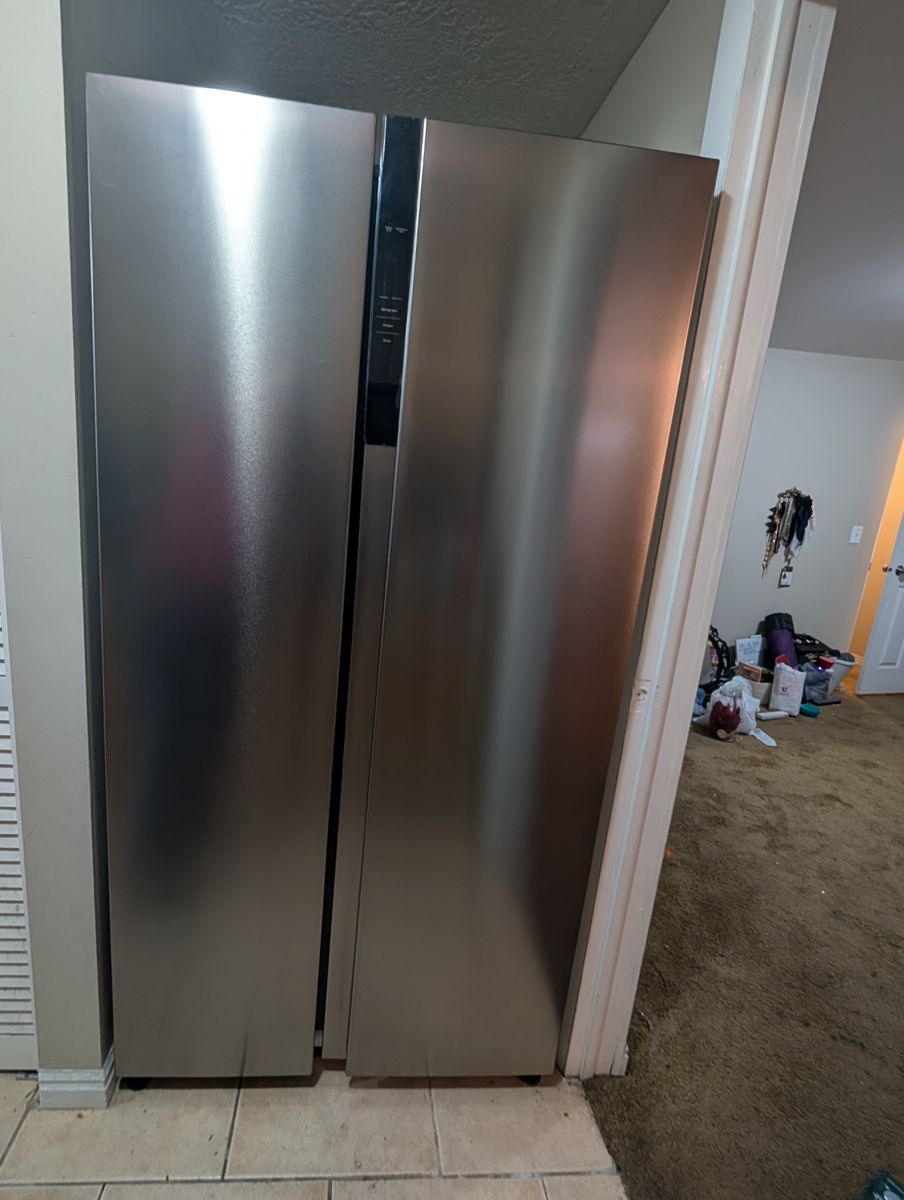 Like new french door fridge