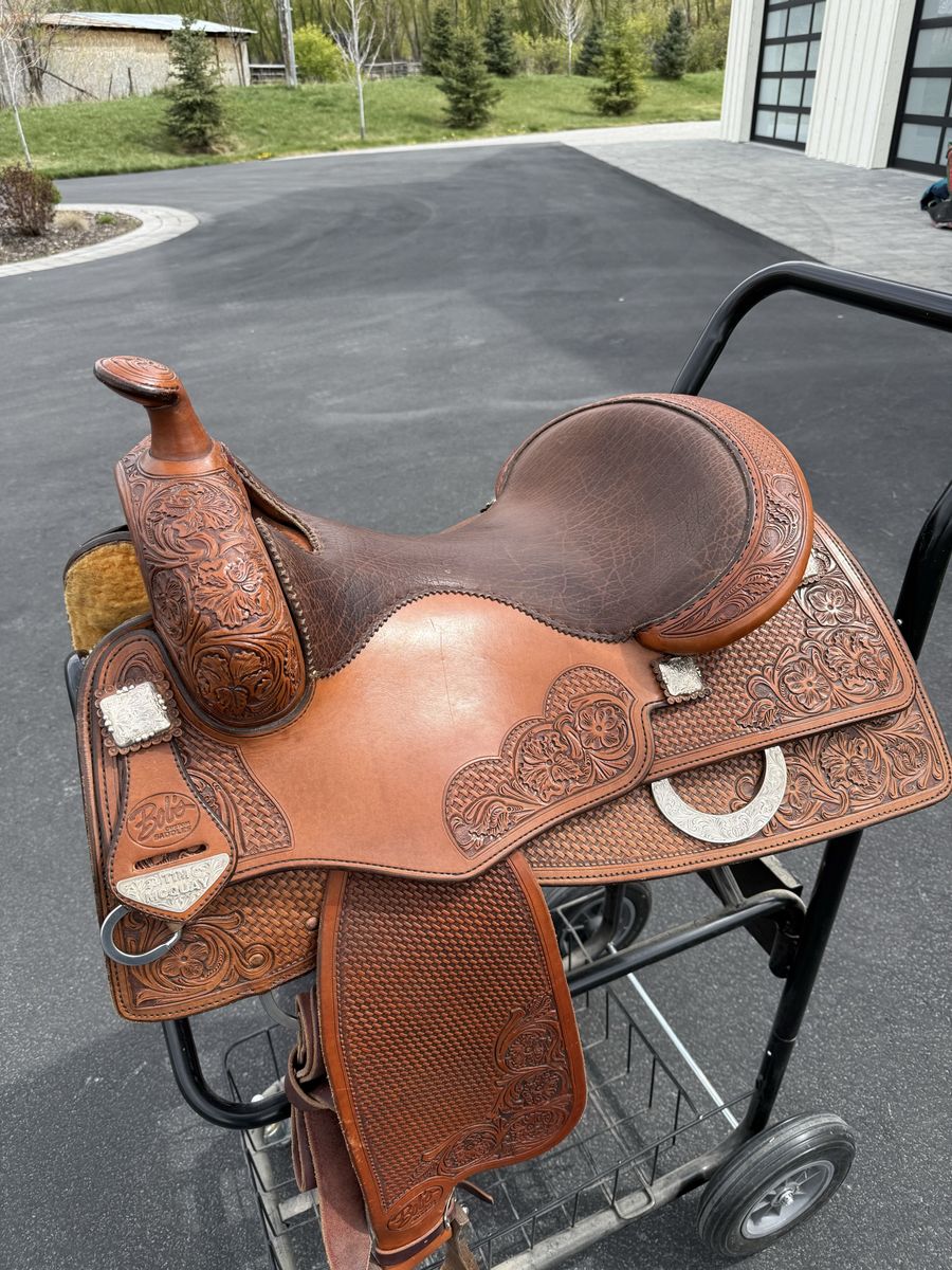 *Practically new* Bob’s Tim McQuay Reining Saddle