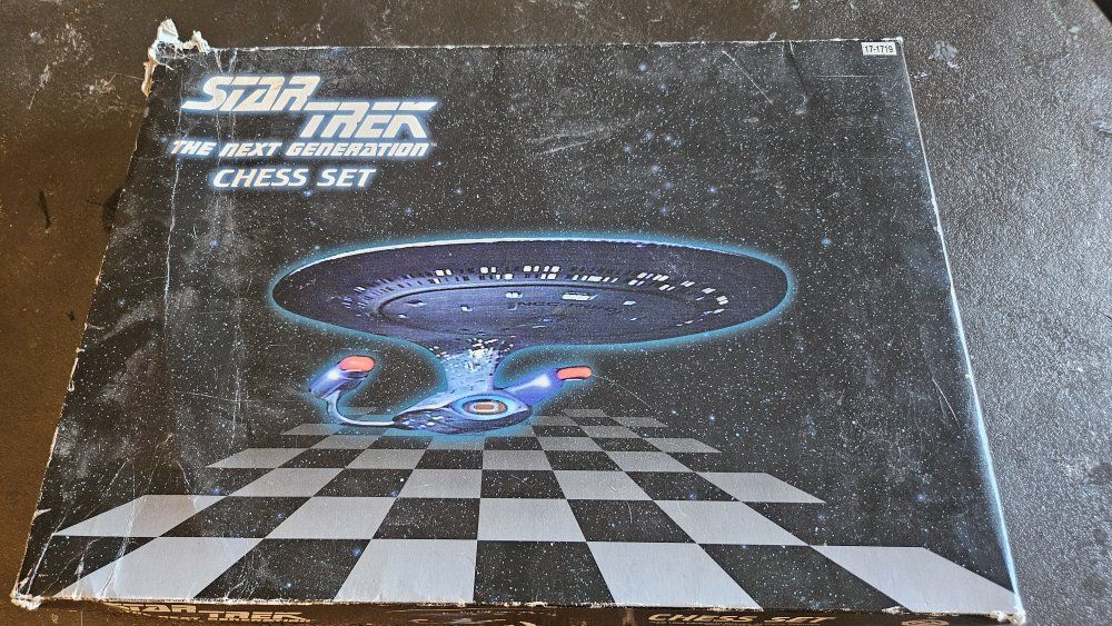 star trek chess set 1999