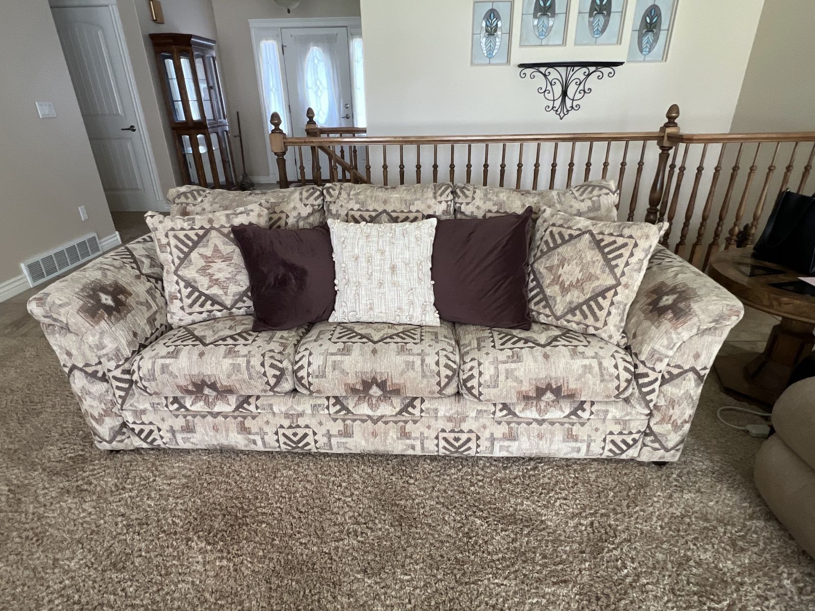 Patterned Fabric Sofa Sleeper with Pull-Out Queen Bed & 5 Throw Pillows