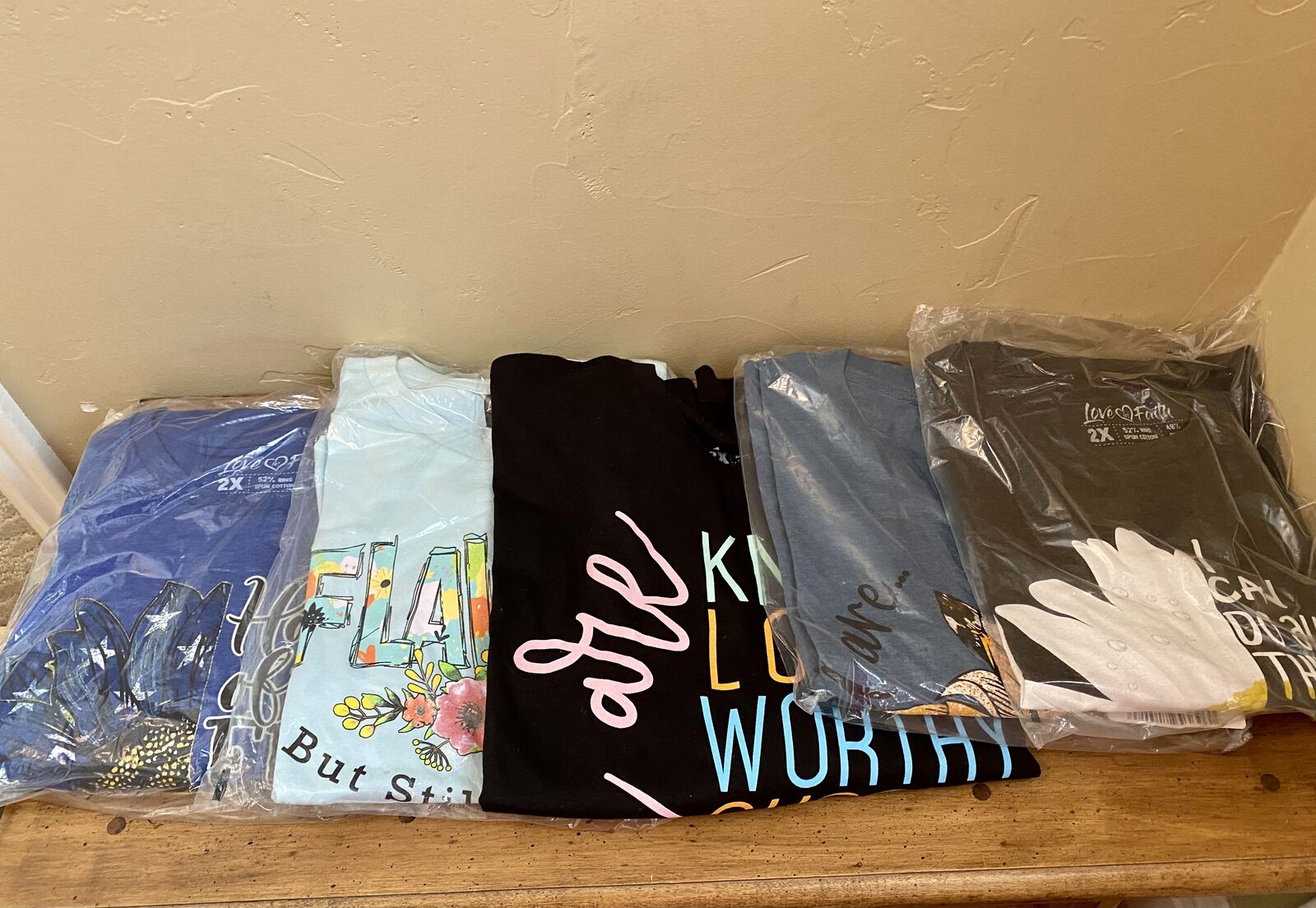 NEW- 5 Short Sleeve 2X T-Shirts - Taken Out Of Package To Photograph - 52% Cotton- 5/$20 C PIX