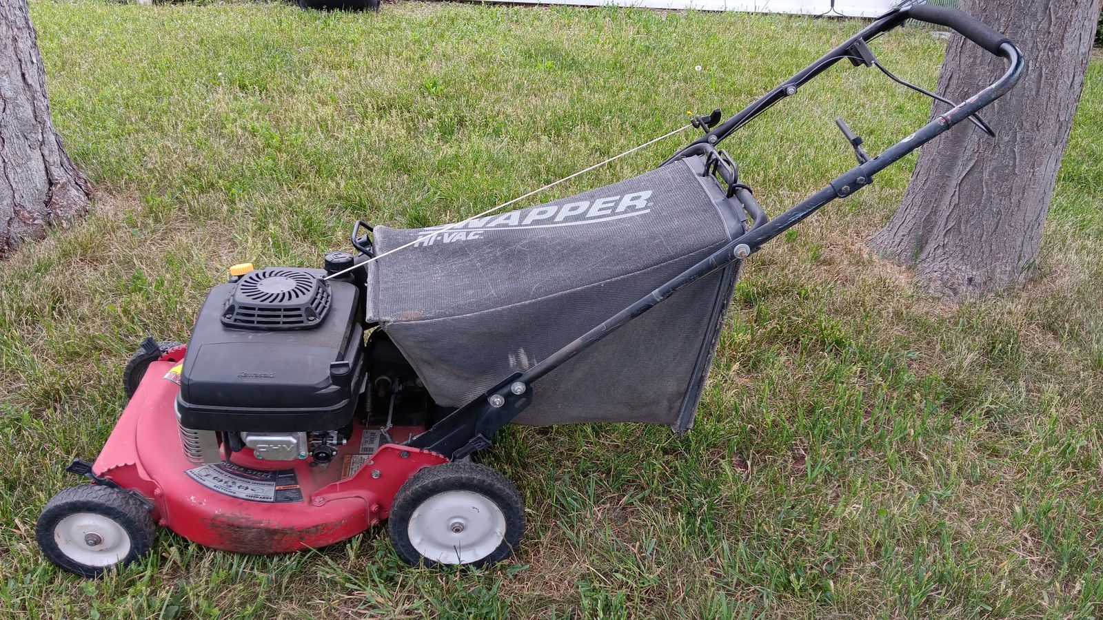 Commercial Snapper HiVac Mower Rear Wheel Drive 179cc OHV engine