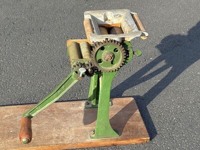 Make your own Ramen noodles!! Awesome Vintage Japanese.ramen noodle maker ONO Type 1, udan, soba