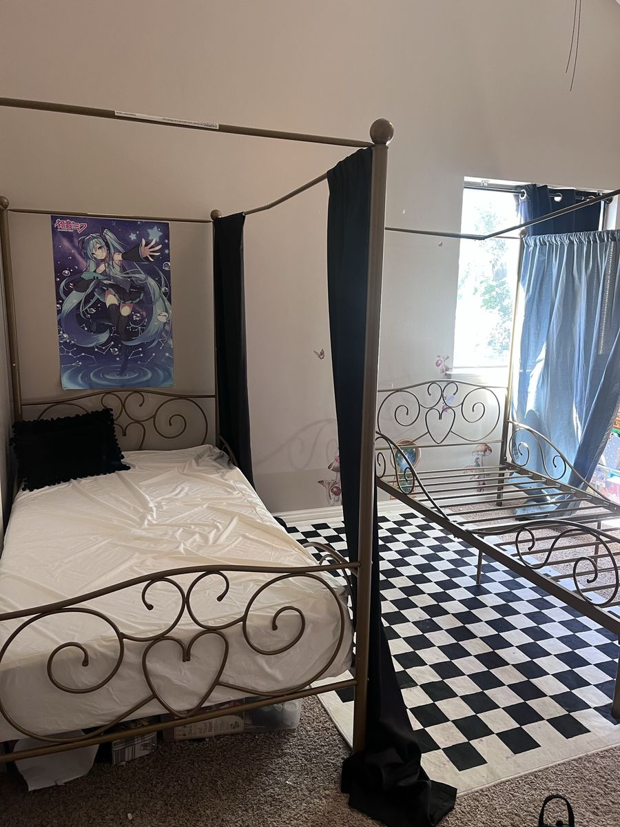 Canopy Twin Bedframes