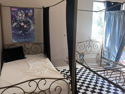 Canopy Twin Bedframes